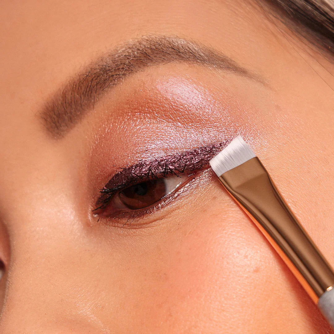 Angled Eyeliner Brush 12