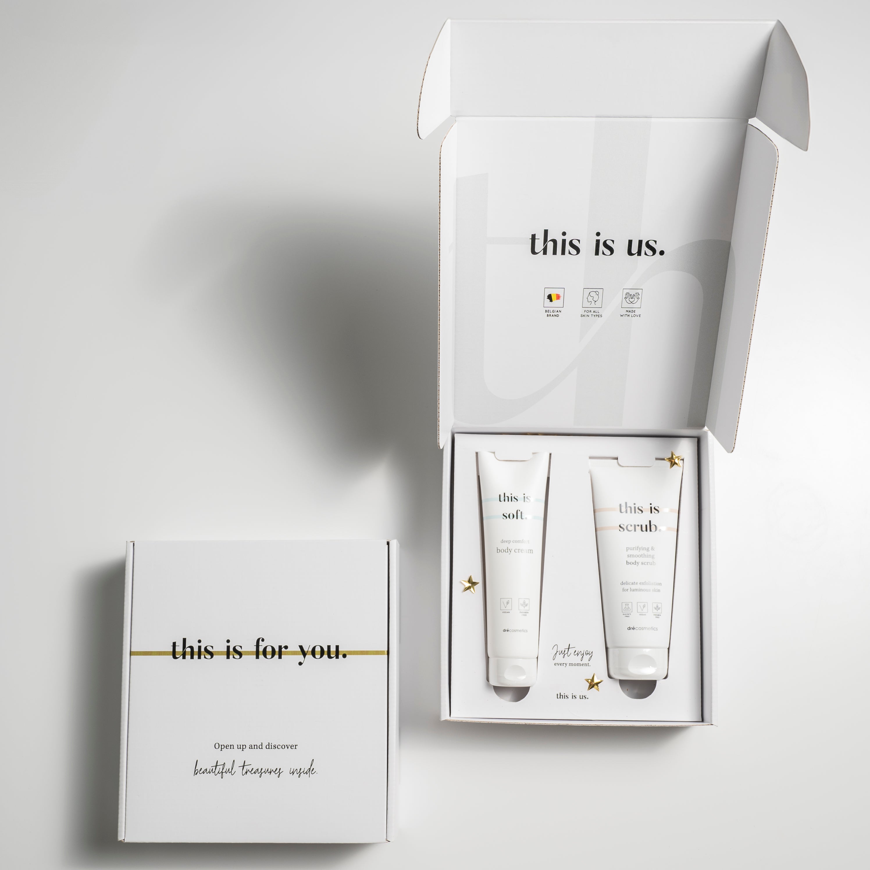 Cadeauset 'this is us.' | body scrub (200ml) + body cream (150ml)