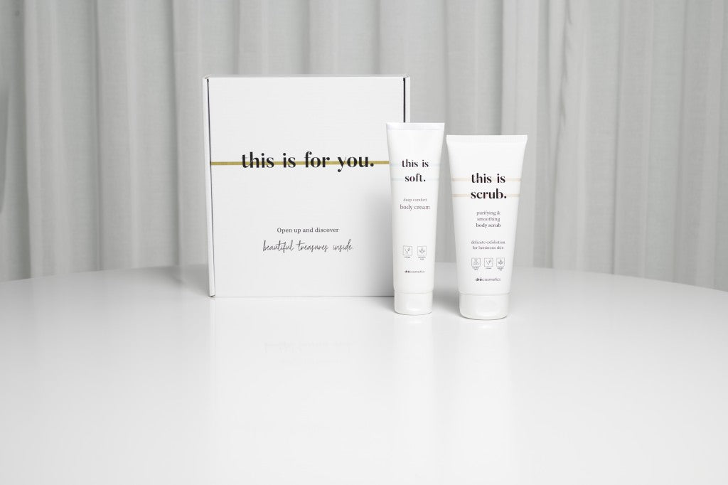 Cadeauset 'this is us.' | body scrub (200ml) + body cream (150ml)