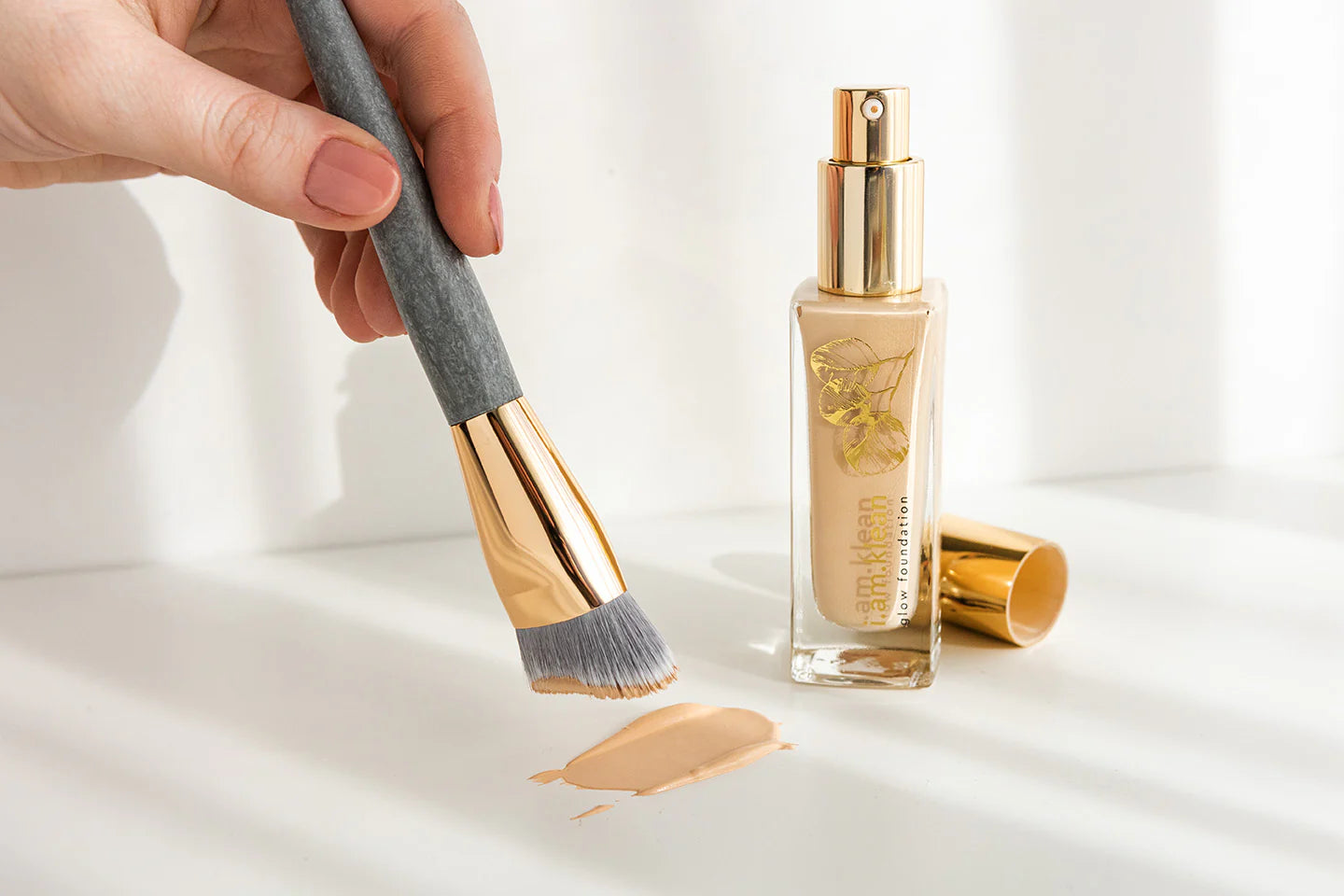Foundation brush 3