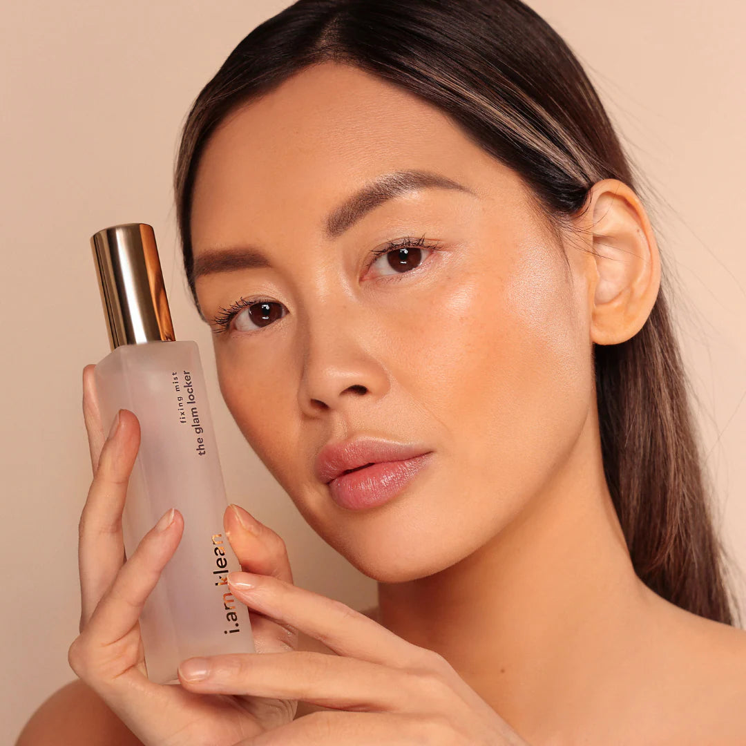 The Glam Locker Fixing Spray