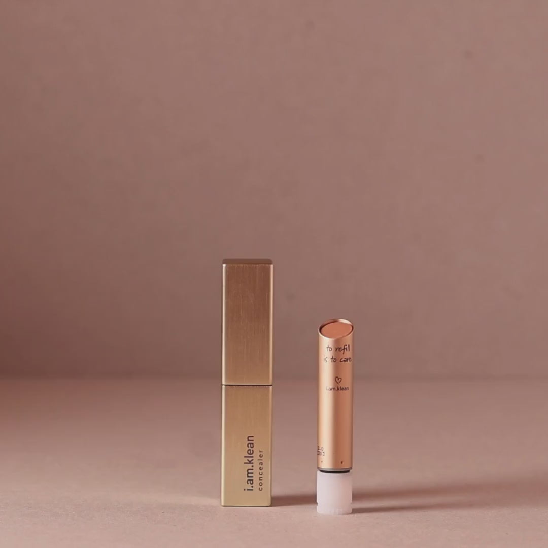 Refillable concealer stick - leeg