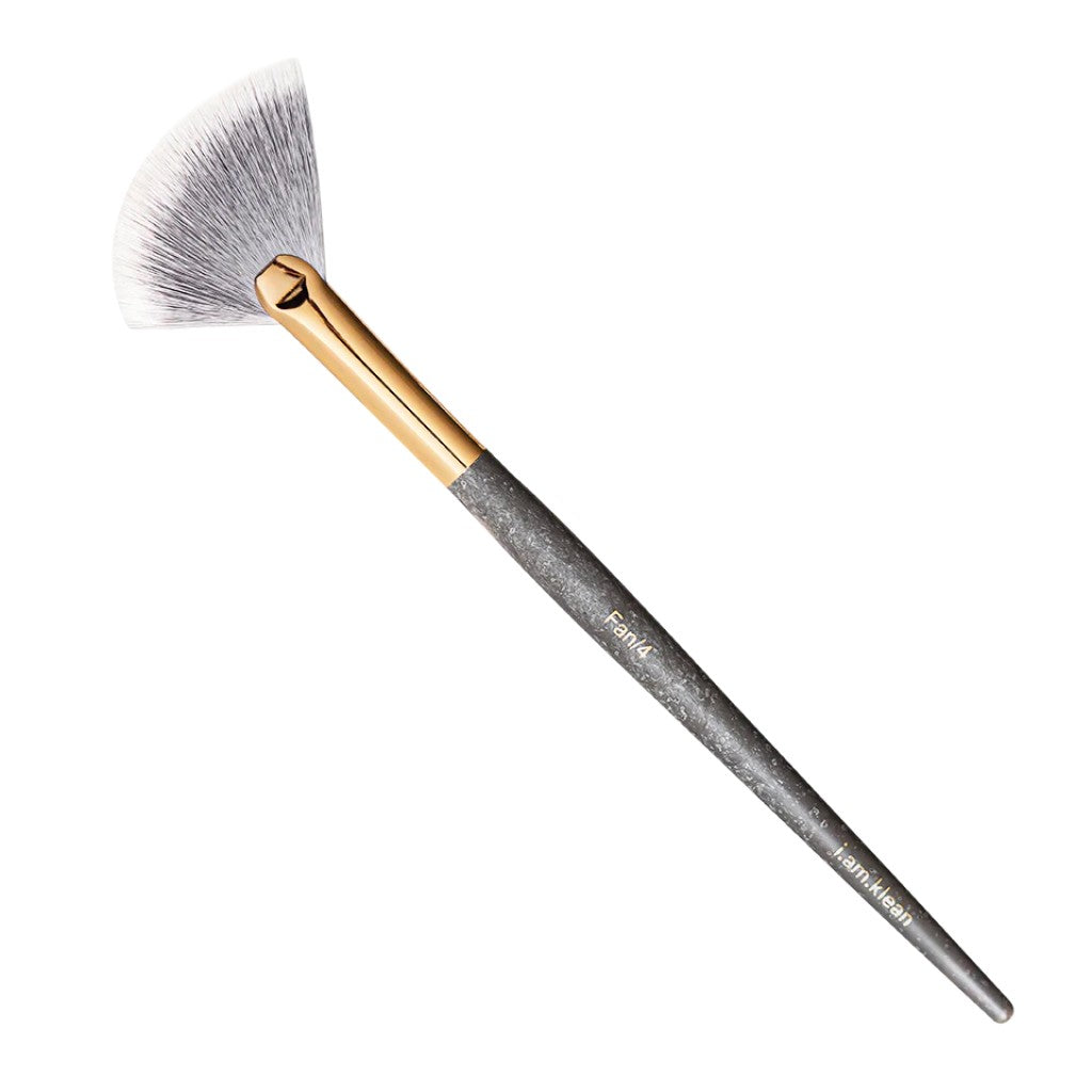 Fan brush 4